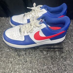 Nike Men's Blue and Red Sneakers